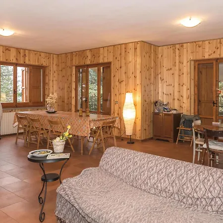 Amazing In Cerqueto Di Civitella With Wifi Holiday home *